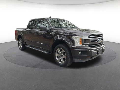 Used 2018 Ford F150 XLT w/ Equipment Group 302A Luxury image 7