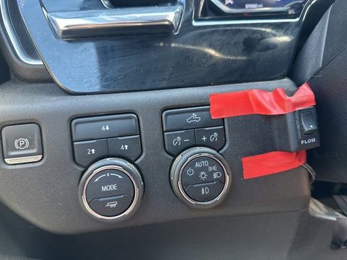 Used 2024 Chevrolet Silverado 3500 LT image 18