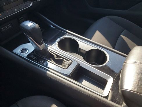 Used 2024 Nissan Altima 2.5 SV image 19