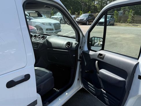 Used 2013 Ford Transit Connect XL FWD image 15