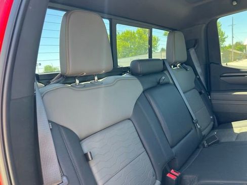 Used 2024 Chevrolet Silverado 1500 ZR2 w/ Technology Package AWD/4WD image 8