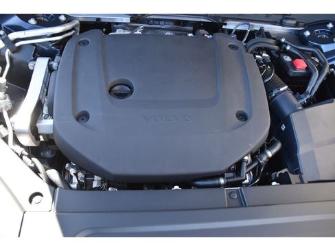 New 2026 Volvo XC90 B6 Plus w/ Protection Package Premier image 26