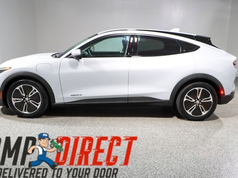 Used 2022 Ford Mustang Mach-E Select image 10