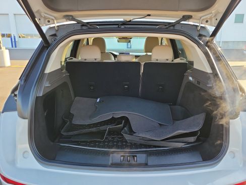 Used 2022 Lincoln Corsair Reserve w/ Equipment Group 201A image 7