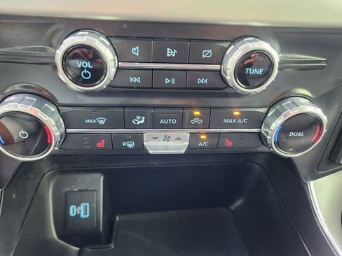 Used 2022 Ford F150 XLT w/ Equipment Group 302A High image 25