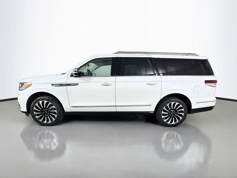 Used 2023 Lincoln Navigator L Black Label AWD/4WD image 8