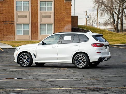 Used 2022 BMW X5 xDrive45e w/ M Sport Package image 7