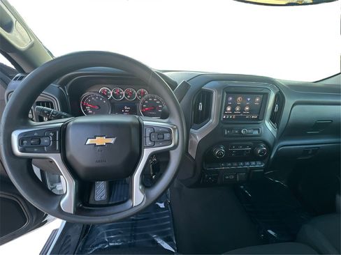 Used 2022 Chevrolet Silverado 1500 Custom w/ LPO, Blackout Package image 22