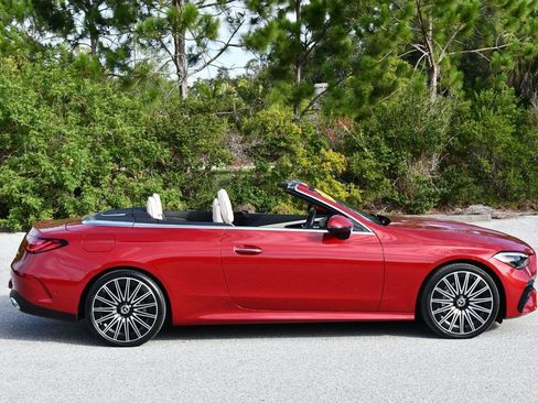 Used 2024 Mercedes-Benz CLE 300 4MATIC Cabriolet image 46