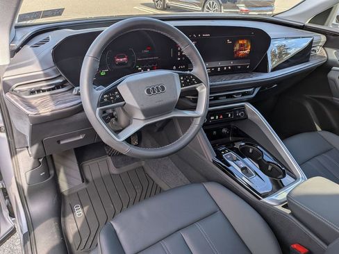 New 2025 Audi Q5 2.0T Premium Plus image 7