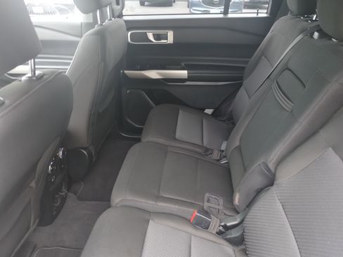 Used 2022 Ford Explorer XLT w/ Class IV Trailer Tow Package image 15