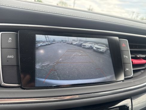 Used 2019 Buick Enclave Premium AWD/4WD image 21