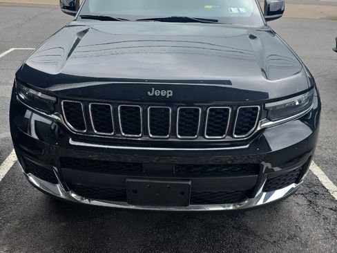 Used 2022 Jeep Grand Cherokee L Laredo w/ Luxury Tech Group I AWD/4WD image 1