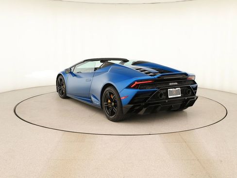 Used 2020 Lamborghini Huracan EVO RWD image 4
