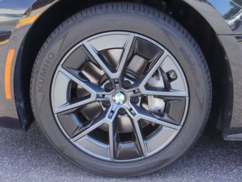 Used 2025 BMW i4 eDrive40 w/ Premium Package RWD image 43