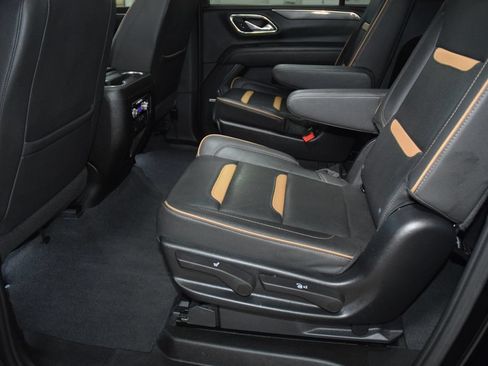 Used 2023 GMC Yukon XL AT4 w/ AT4 Premium Package AWD/4WD image 44