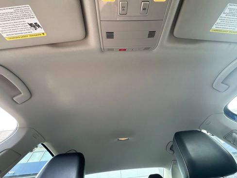 Used 2024 Volkswagen Jetta SE FWD image 29