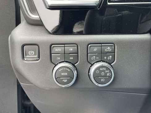 New 2026 GMC Sierra 1500 SLT w/ SLT Premium Plus Package AWD/4WD image 18