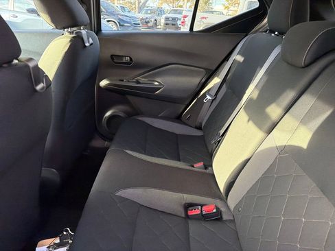 Used 2020 Nissan Kicks S image 28