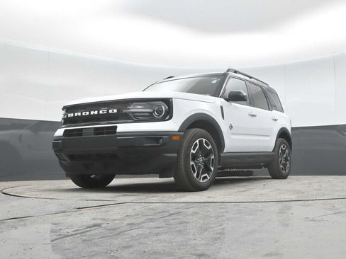 Used 2023 Ford Bronco Sport Outer Banks w/ Tech Package AWD/4WD image 26