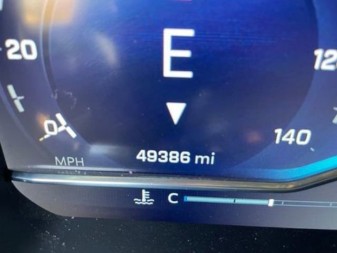 Used 2022 Chevrolet Silverado 1500 ZR2 w/ Technology Package image 22