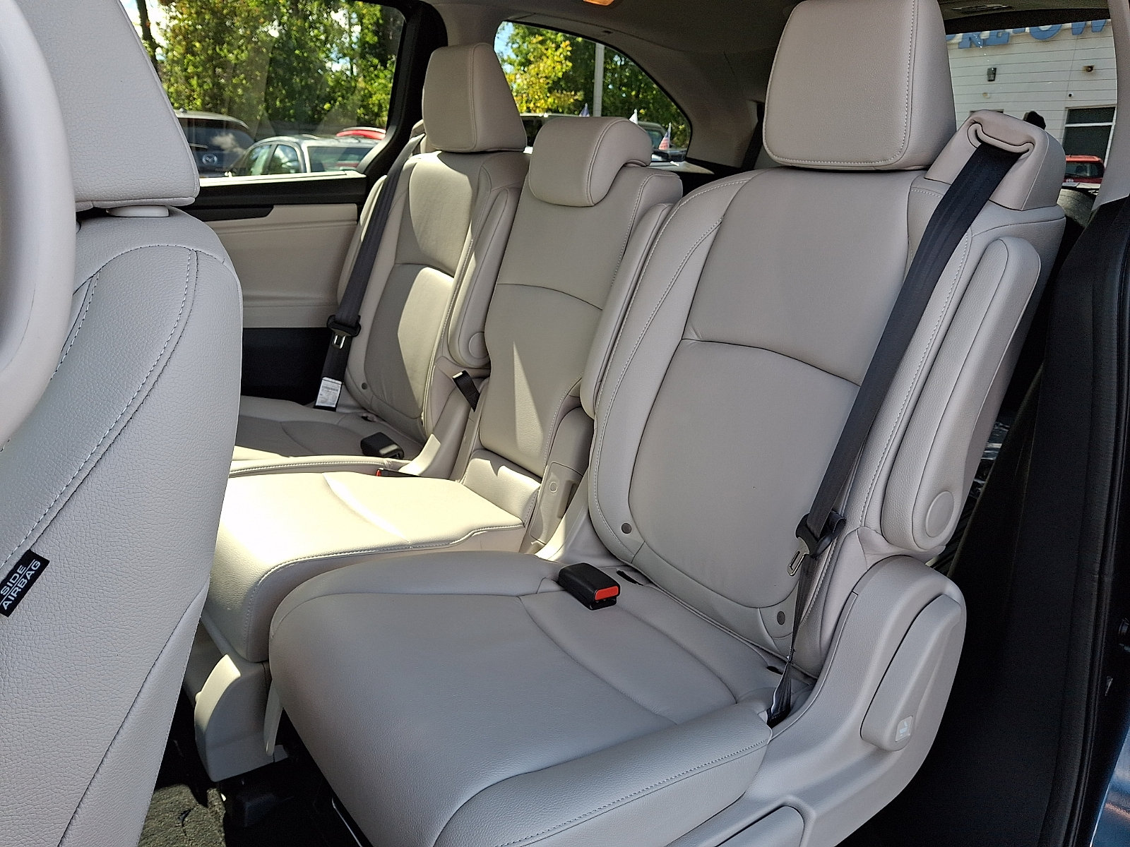 Certified 2026 Honda Odyssey EX-L image 9