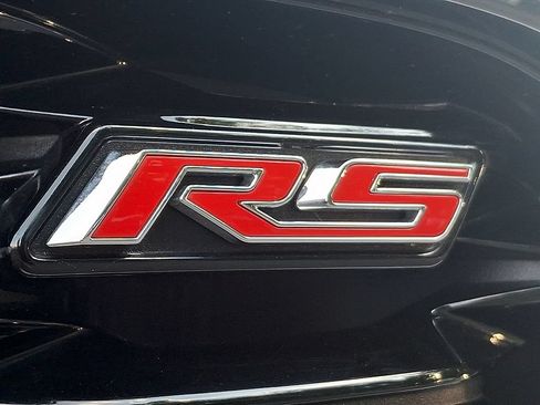 Used 2024 Chevrolet Trax RS w/ Sunroof Package FWD image 30