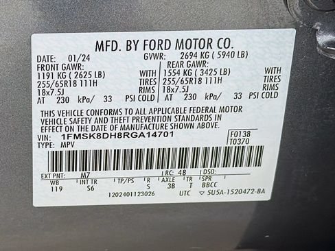 Used 2024 Ford Explorer XLT w/ Equipment Group 202A AWD/4WD image 41