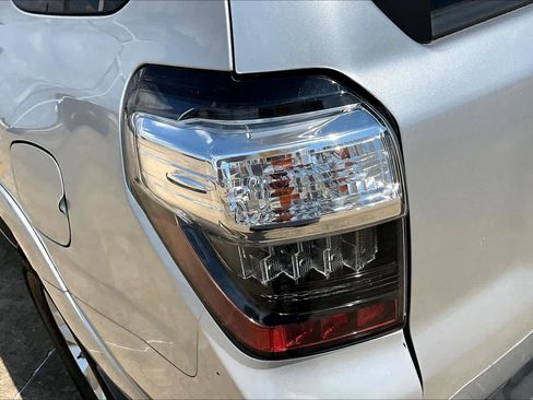 Used 2014 Toyota 4Runner SR5 image 28