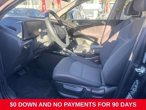 Used 2025 Kia Niro LX FWD image 5