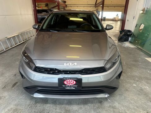 Used 2023 Kia Forte LXS FWD image 6