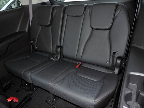 Used 2026 Kia Carnival SX Prestige FWD image 16