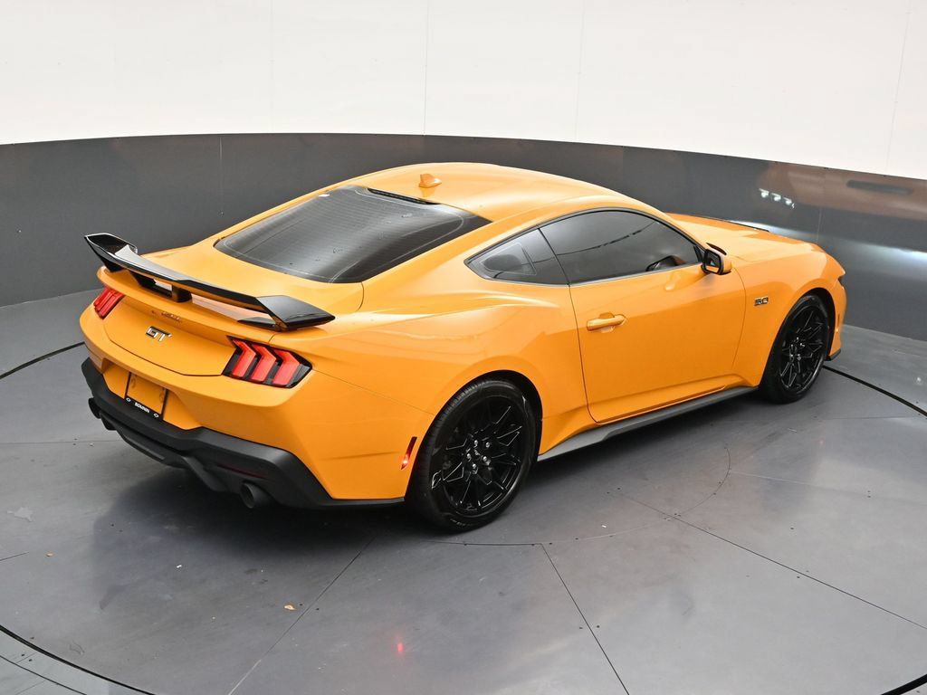 Used 2026 Ford Mustang GT Premium RWD image 17
