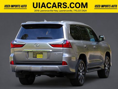Used 2019 Lexus LX 570 4WD w/ Luxury Package image 9