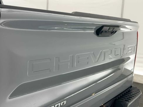 Used 2024 Chevrolet Silverado 1500 LT image 12