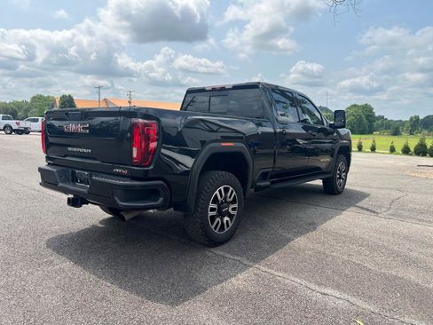 Used 2023 GMC Sierra 2500 AT4 w/ AT4 Premium Plus Package AWD/4WD image 3