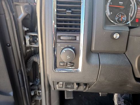 Used 2010 Dodge Ram 3500 Truck Laramie image 20