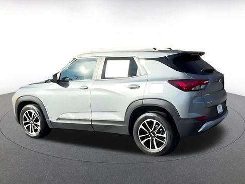 Used 2025 Chevrolet TrailBlazer LT image 7