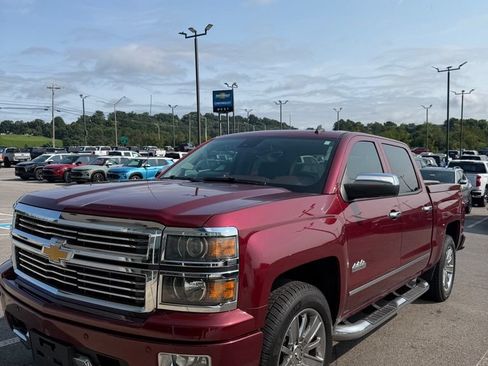 Used 2014 Chevrolet Silverado 1500 High Country w/ High Country Premium Package AWD/4WD image 3