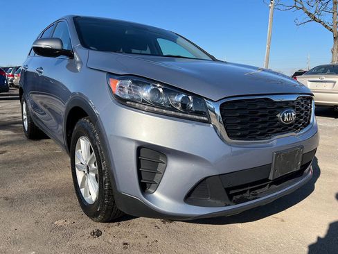 Used 2019 Kia Sorento L FWD image 4