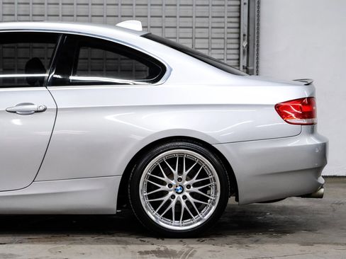 Used 2007 BMW 328xi Coupe image 14