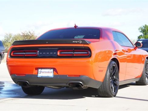 Used 2023 Dodge Challenger SRT Hellcat w/ Driver Convenience Group image 9