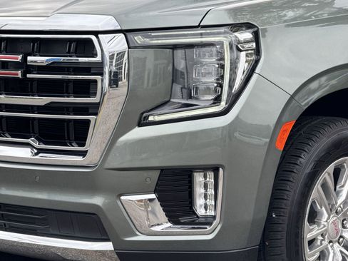 Used 2023 GMC Yukon XL SLT image 6