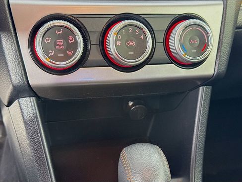 Used 2017 Subaru Crosstrek 2.0i Premium image 19