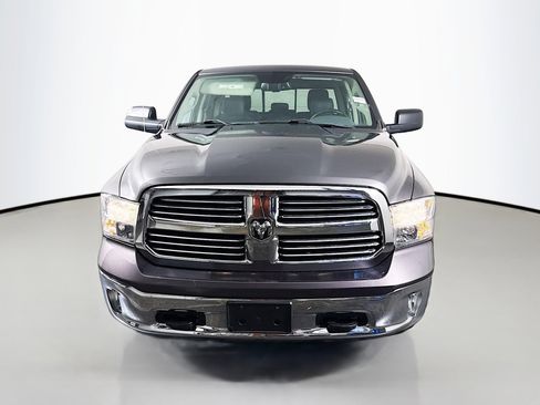 Used 2018 RAM 1500 Classic SLT w/ SLT Plus D←cor Group image 2
