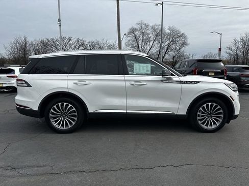 Certified 2023 Lincoln Aviator Reserve w/ Equipment Group 201A image 4