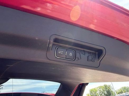 Used 2023 Ford Explorer Limited AWD/4WD image 20