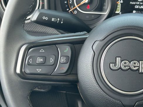 Used 2026 Jeep Gladiator Rubicon AWD/4WD image 23