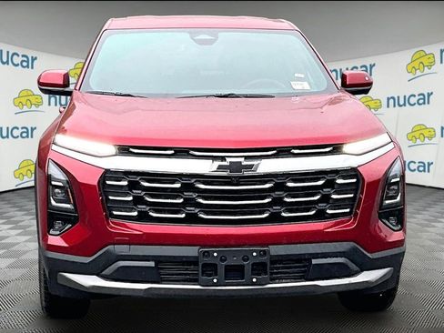 New 2026 Chevrolet Equinox LT w/ Convenience Package II AWD/4WD image 3