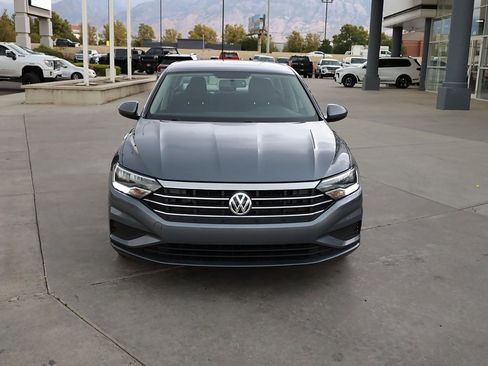 Used 2021 Volkswagen Jetta S image 9